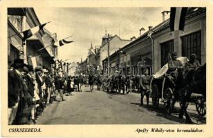 Csíkszereda, Apaffi Mihály utca bevonuláskor; kiadja Vákár L. / entry of the Hungarian troops