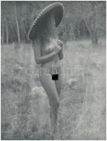 cca 1980 Titkos találkák, 3 db finoman erotikus fénykép, 24x18 cm / cca 1980 3 erotic photos, 24x18 cm