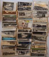 111 db túlnyomórészt magyar képeslap jobbakkal