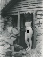 cca 1970 Klasszikus formák, 3 db finoman erotikus fénykép, 23x12 cm és 24x18 cm közötti méretekben /...