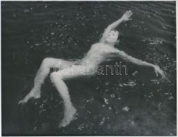 cca 1970 Négy lány, négy egyéniség, 4 db finoman erotikus fénykép, 15x6 cm és 18x24 cm közötti méretekben / cca 1970 4 erotic photos, 15x6-18x24 cm