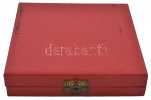 1980. "1945-1980 Felszabadulás 35. évfordulója" Br plakett eredeti dísztokban (117x101mm) ...