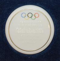 Nagy olimpiai gyűjtemény 1908-tól a modern időkig benne többek között számtalan jelvény, érem, plake...