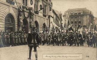 1916 Károly király és Zita királyné koronázása. A cs. és kir. Hadügyminisztérium felvétele, kiadja Brüder Kohn, Wien / the coronation of Charles IV of Hungary