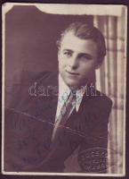 Bay Gyula színész aláírt igazolványa