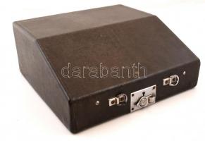 cca 1935 Continental írógép, eredeti tokban Esztétikailag, műszakilag közepes állapotban