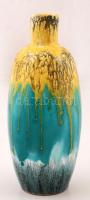 Kék-sárga csurgatott mázas kerámia váza, jelzett, apró kopásnyomokkal, m: 22,5 cm