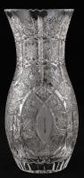 Ólomkristály váza, apró lepattanással, csiszolt, m:25,5 cm