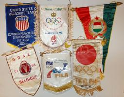 Óriási olimpiai gyűjtemény 1904-től a modern időkig, benne többek között trófeák, zászlók, részvétel...