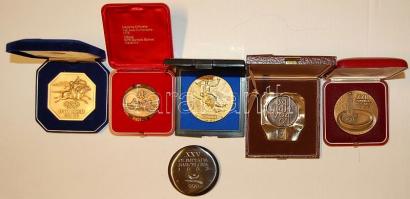 Óriási olimpiai gyűjtemény 1904-től a modern időkig, benne többek között trófeák, zászlók, részvétel...