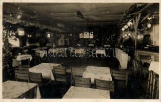 Budapest XIV. Plantage Bar, belső; Hermina út 61. (EK)