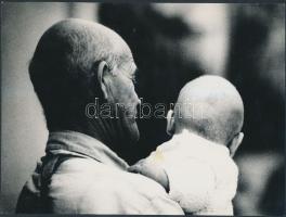 cca 1975 Flesch Bálint feliratozott vintage fotóművészeti alkotása, 17,5x23 cm