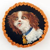 Kutyát ábrázoló tűpárna, kézzel festett, d:19cm