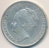 Hollandia 1944P 1G Ag "I. Vilma" T:2-,3 ü.,ph. Netherlands 1944P 1 Gulden Ag "Wilhelmina I" C:VF,F ding,edge error