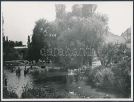 1936 Tapolca, Barlang-tó, jelzés nélküli, feliratozott fénykép dr. Sevcsik Jenő (1899-1996) hagyatékából, későbbi nagyítás, de a szerző által feliratozva, 18x24 cm