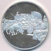 Lapis András (1942-) / Szabó Géza (1939-) 1995. "Feszty-körkép Ezüst Éremsor - Ökörhajtó - Ökrösszekér / Verecke útján" Ag emlékérem tanúsítvánnyal (31,71g/0.999/42,5mm) T:PP