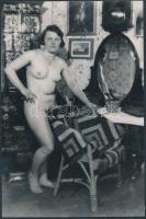 cca 1930 Titkos szerelmi fészek melegében, 2 finoman erotikus fénykép, korabeli negatívokról későbbi nagyítás, 22x14 cm / cca 1930 2 erotic photos, modern copy of vintage photos, 22x14 cm