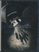 cca 1940 Roth László jelzés nélküli vintage fotómontázsa, cigerettával megpörkölve, 12x9 cm