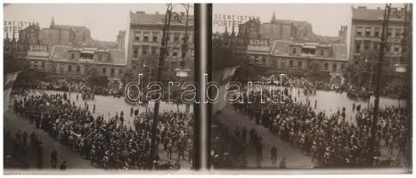 cca 1935 Szent István napi felvonulás, ismeretlen szerző sztereó diapozitív felvételei, 17 db sztereó-képpár, (ilyen mennyiségben és minőségben ritkán bukkan fel) 5,5x5,5 cm, üveglemez 6x13 cm