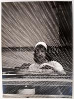 cca 1975 Magyar Alfréd: Ezer szál, feliratozott vintage fotóművészeti alkotás, 40x30 cm