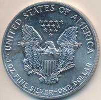 Amerikai Egyesült Államok 1987. 1$ Ag "Amerikai Sas" T:1,1- patina
USA 1987. 1 Dollar Ag ...