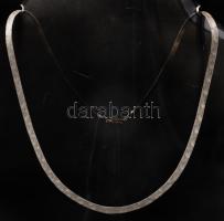 Félkör motívummal díszített ezüst(Ag) nyaklánc, jelzett, h: 44 cm, 7,5 g