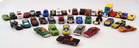 Hot Wheels kisautók, jó állapotban, 40 db