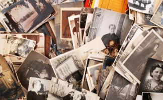 cca 1900-40 Vegyes régi fotó tétel, egy doboznyi, némely feliratozva