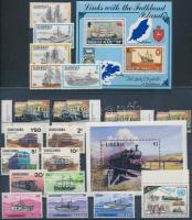 Transport 19 stamps, 2 blocks on 2 stock cards Közlekedés motívum 19 db bélyeg és 2 blokk 2 stecklap...