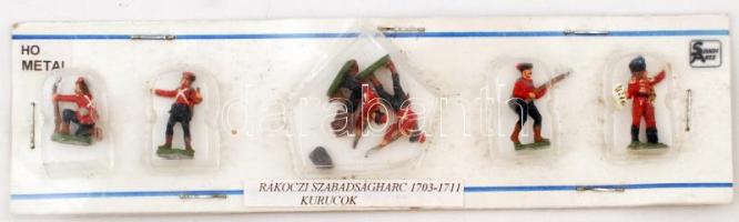 Simon Artz festett fém terepfigurák (kurucok), m:2,5 cm, összesen: 6 db