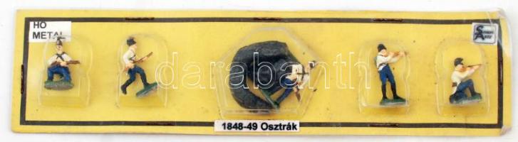 Simon Artz festett fém terepfigurák (48-as osztrák), m:2,5 cm, összesen: 6 db