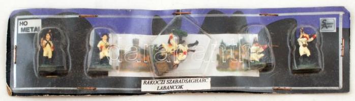 Simon Artz festett fém terepfigurák (labancok), m:2,5 cm, összesen: 6 db