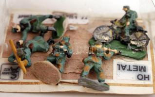 Simon Artz festett fém terepfigurák (II. V.H. németek), m:2,5 cm, összesen: 6 db