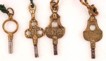 Antik zsebórafelhúzó kulcsok, összesen: 4 db, h:3 cm