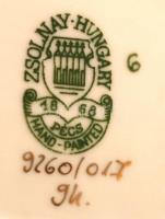 Zsolnay virág és pillangó mintás porcelán tálka, 3 db , kézzel festett, hibátlan, jelzett, 7,5x11,5 ...