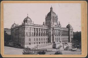 1891 A prágai múzeum, keményhátú fotó, feliratozva, 10x15 cm / 1891 Prague, Museum, vintage photo, 10x15 cm