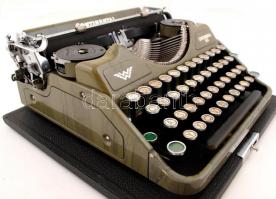 cca 1935 Continental írógép, eredeti tokban, megkímélt állapotban, jelzett, 32×33 cm