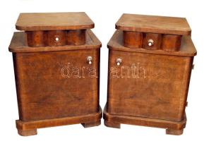 cca 1930 2 db art deco éjjeliszekrény, párban. Politúrozott, érdekes formákkal, kisebb hibákkal.