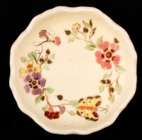Zsolnay virágmintás porcelán tálka, kézzel festett, jelzett, máz alatti hajszálrepedésekkel, d: 12 cm