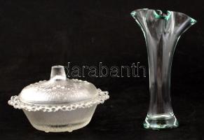 Halványzöld üvegváza alján kis lepattanással, m: 13,5 cm; kis bonbonier, hibátlan,  d: 12 cm