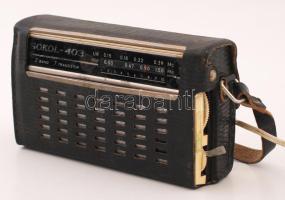 Sokol-403 táskarádió, dugóval, 15×9 cm