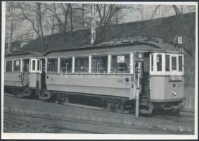 Linzbauer Tamás: Budapest, Villamos, pecséttel jelzett fotó, 10x15 cm