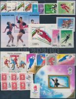 Winter Oympics 4 diff sets + 4 diff blocks + 7 diff stamps, Téli olimpia motívum 4 klf sor + 4 klf blokk + 7 klf önálló érték