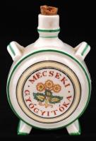 "Mecseki gyógyitóka" feliratú Zsolnay porcelán butykos, matricás, jelzett, apró kopásnyomo...