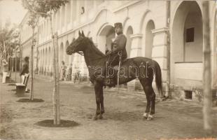 Szeged, Honvédlaktanya, Brenner Testvérek fényképészeti műterméből