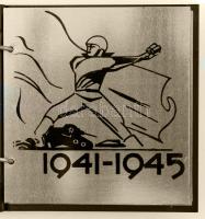 Minikönyv Lenin születésének 100. évfordulójára. 14 fém lapon grafikákkal / Minibook with metal page...