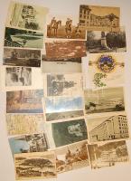 22 db régi magyar városképes lap + 2 kis üdvözlőkártya, az egyik Bozó