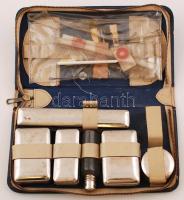 Régi úti készlet hasznos eszközökkel, 1 db szőlő alakú illatszeres üveggel(kupakja hiányzik)