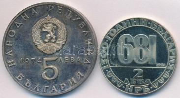 Bulgária 1974. 5L Ag Felszabadulás 30. évfordulója dísztokban + 1981. 2L Cu-Ni Bulgária 1300 éves plasztiktokban T:2(PP) patina Bulgaria 1974. 5 Leva Ag 30th Anniversary - Liberation from Fascism in case + 1981. 2 Leva Cu-Ni 1300th Anniversary of Nationhood in plastic case C:XF(PP) patina