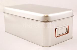 Nagy fém tárolódoboz, 36×20×14,5 cm